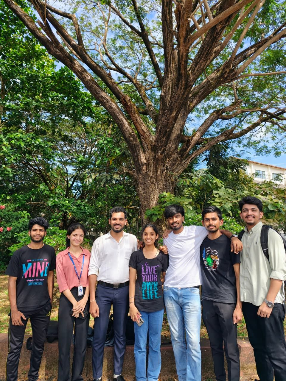 Hackathon Mentor & Trainer - Agentic AI Hackathon photo 2